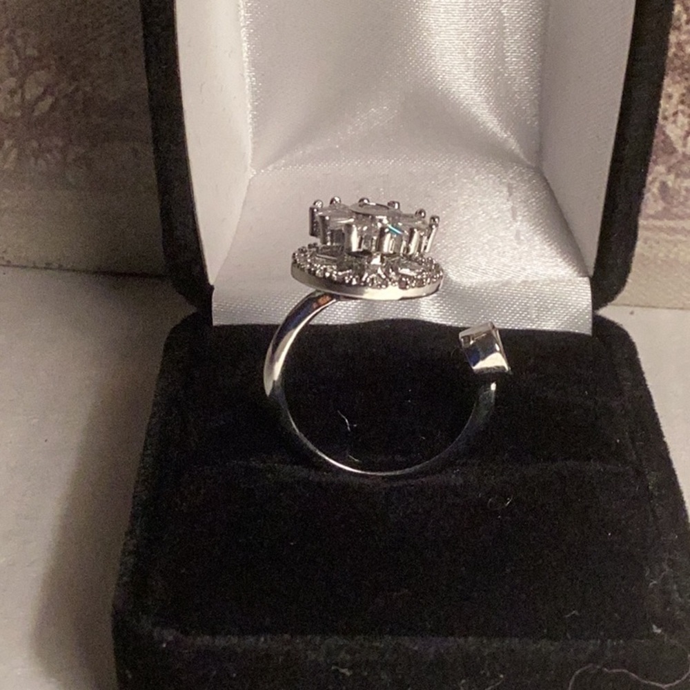 SILVER BRAS RING OS SIZE - Picture 5 of 8